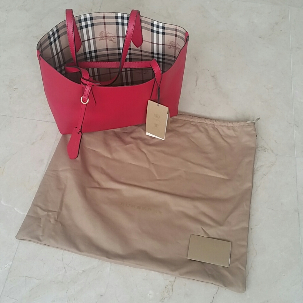 New with tags, Burberry Tote Handbag